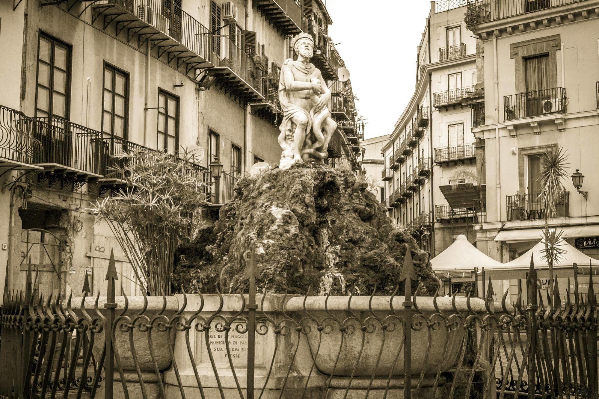 La Dimora Del Genio Bed & Breakfast Palermo Bagian luar foto